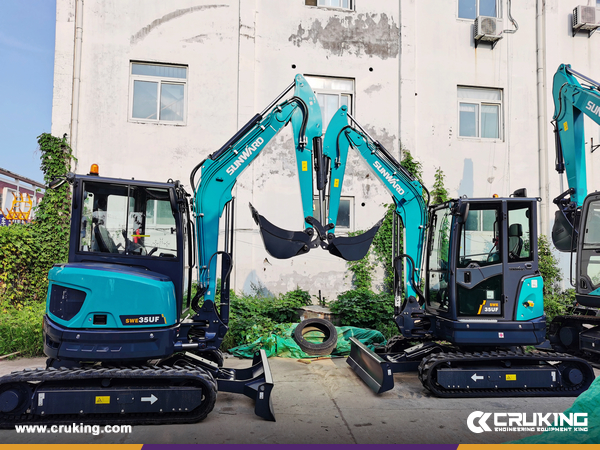 SUNWARD SWE35UF Excavator