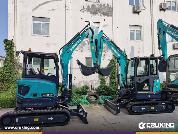 SUNWARD SWE35UF Excavator