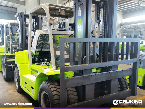 Mongolia - 1 Unit ZOOMLION FD70 Forklift