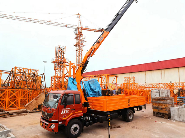 Truck-Mounted Cranes: Essential Equipment for Efficient Project Operations
