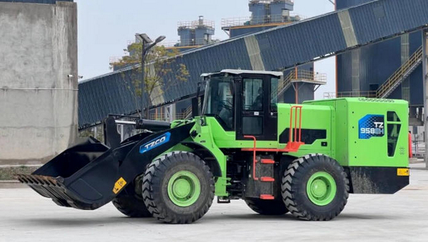 Industry’s First Hydrogen-Powered Excavators Put into Service